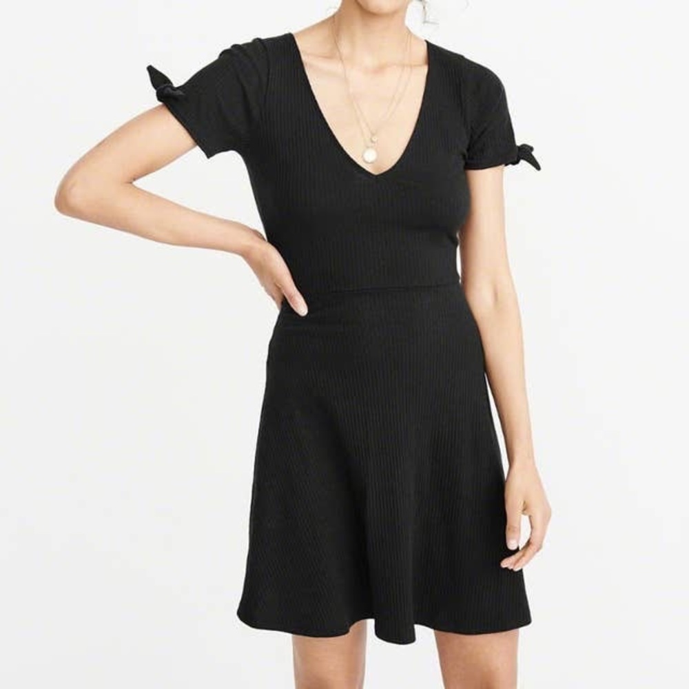 Abercrombie black skater dress